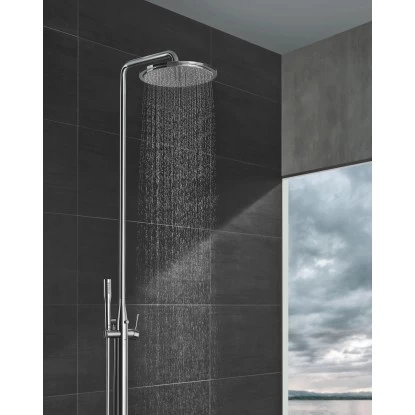 Grohe Einhand-Brausebatterie Essence Freistehendes Duschsystem Chrom 4 Grohe Einhand-Brausebatterie Essence Freistehendes Duschsystem Chrom – Bild 2